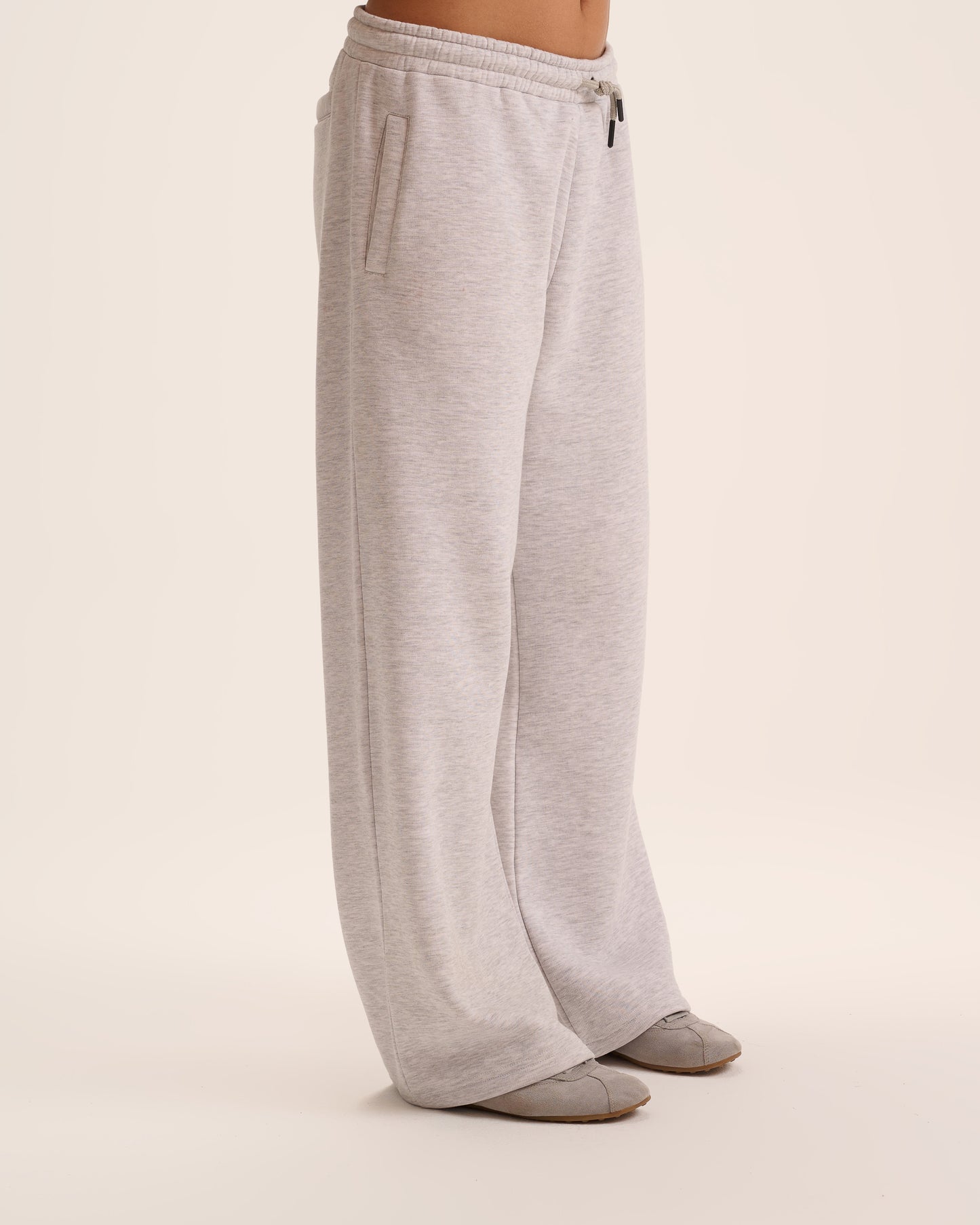 Grey wide leg sweatpant for women