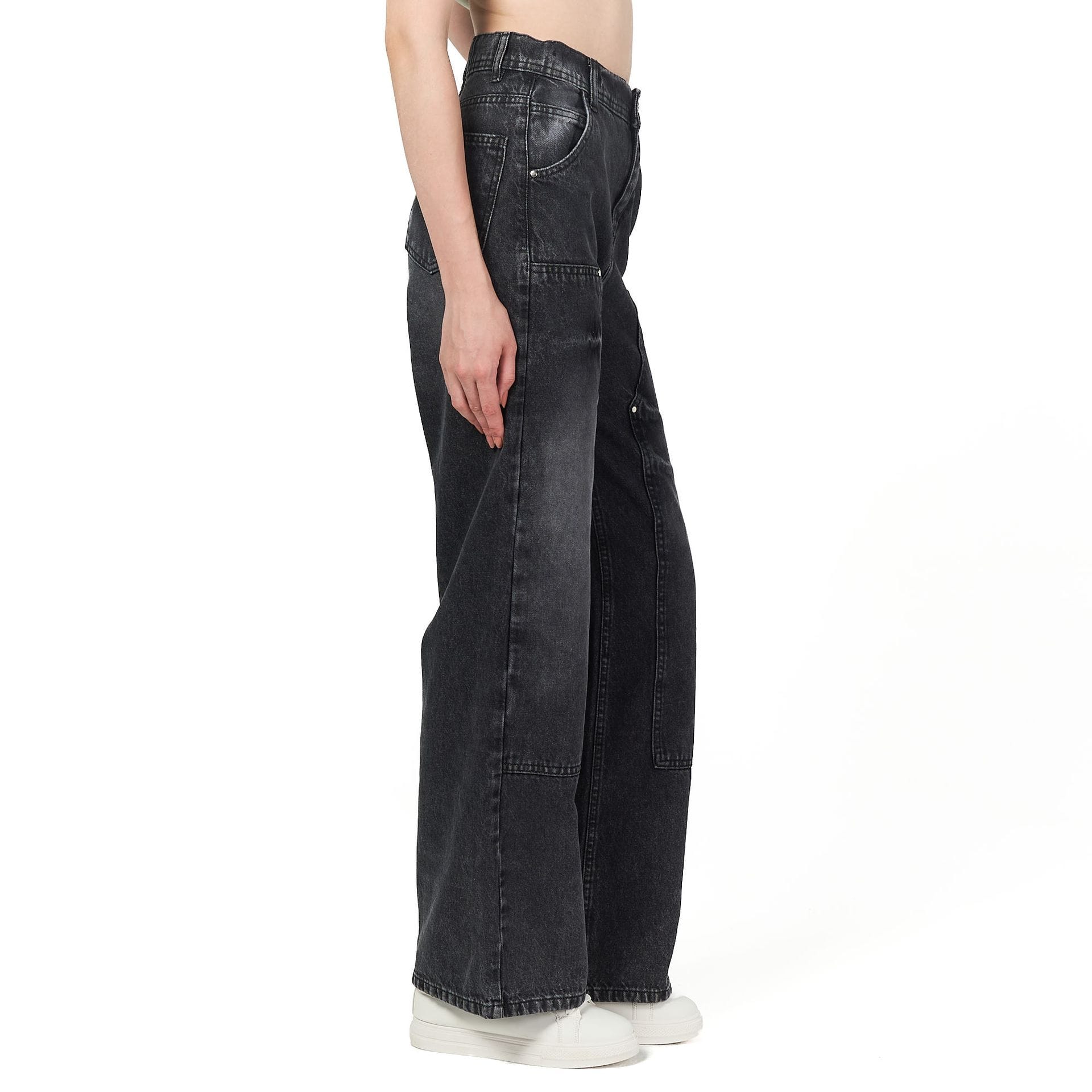 Black front cut jean