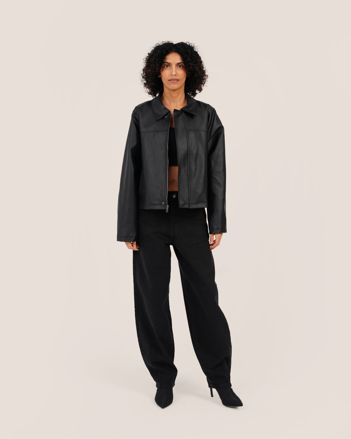 Black washed barrel jeans