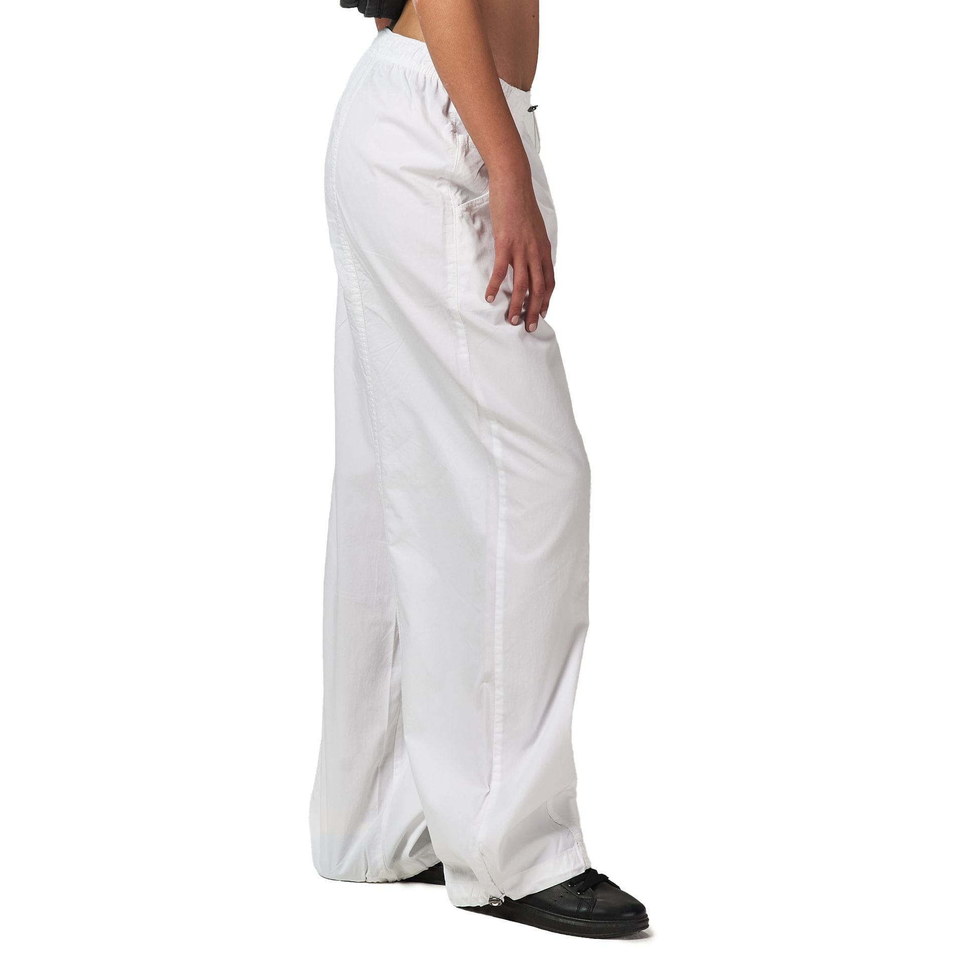 White parachute pant