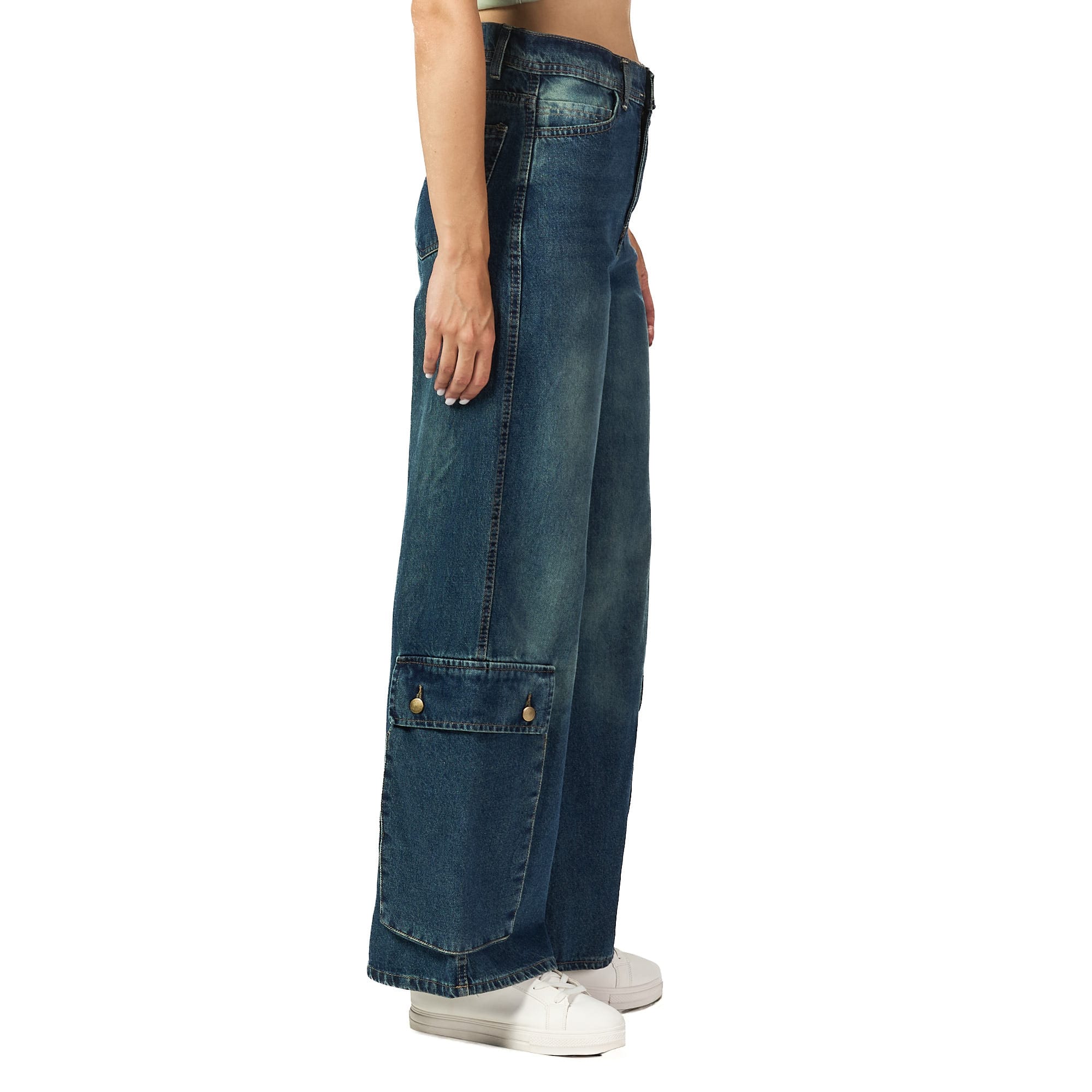 Blue front pocket jeans
