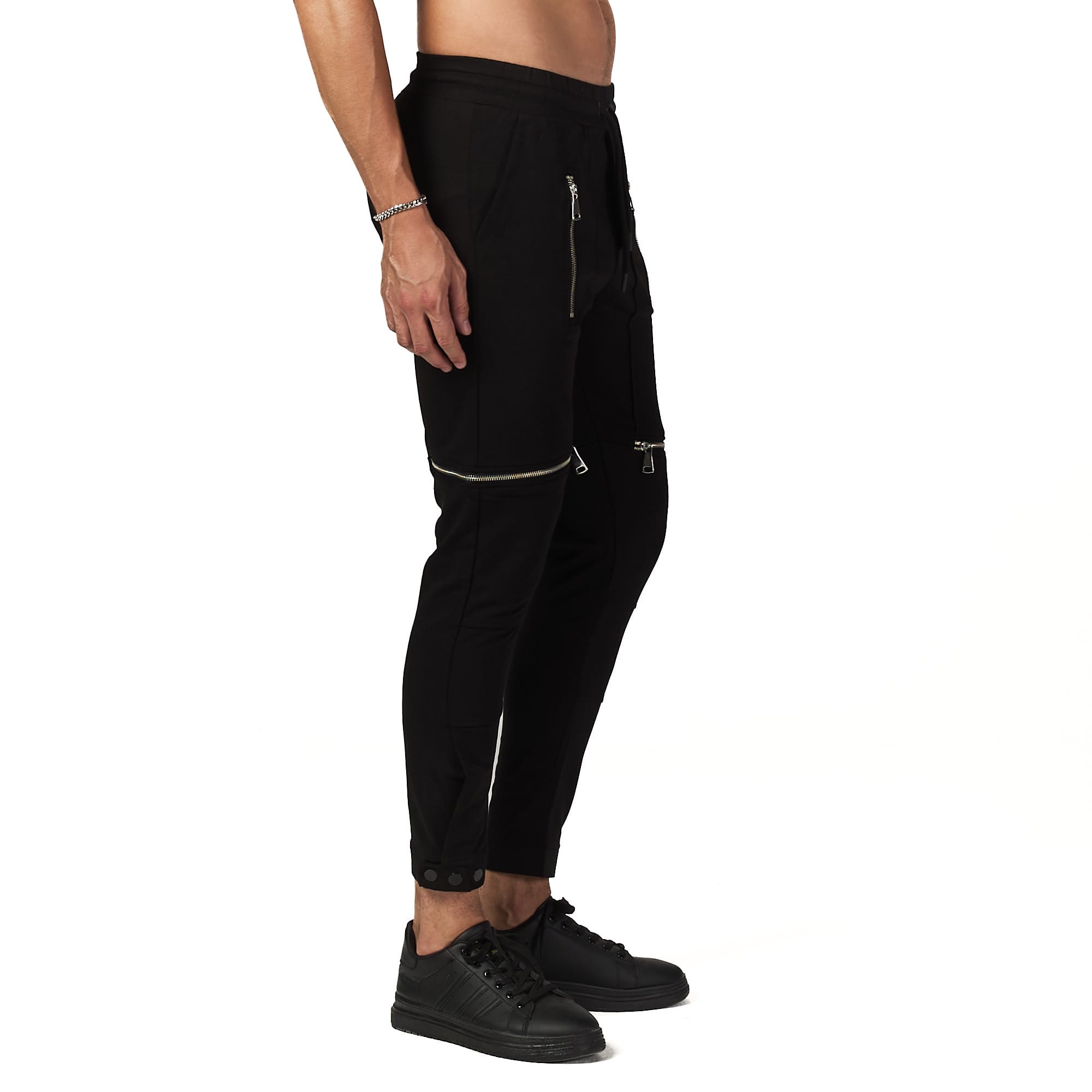 Zipped black sweatpant